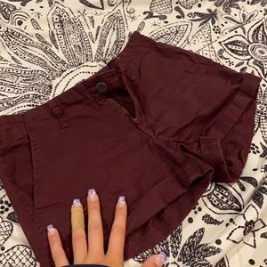 AEROPOSTALE MAROON MIDI-RISE SHORTS💙